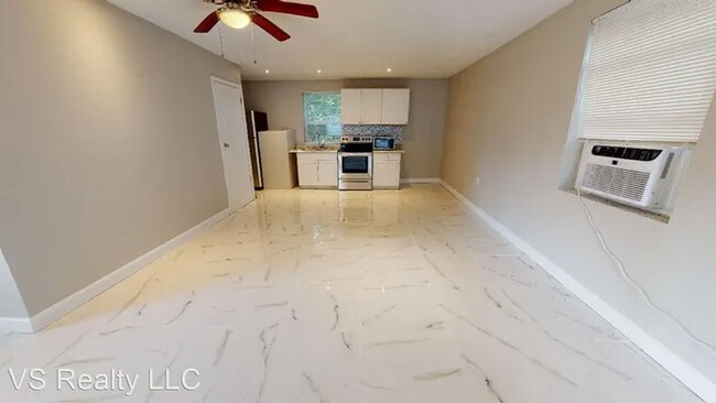 Foto del edificio - 1374 Agnes St