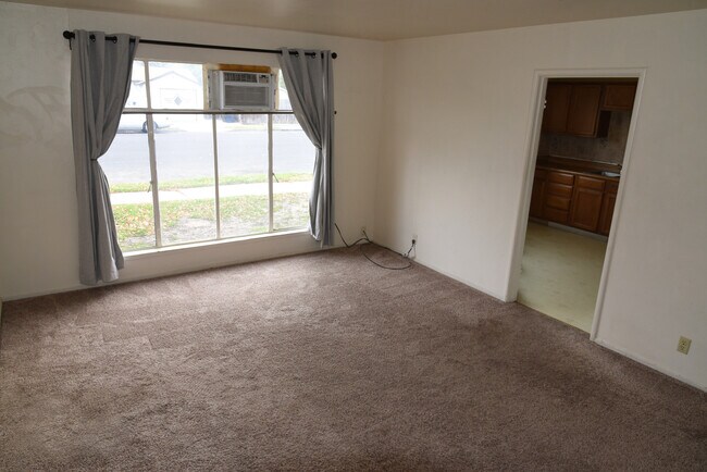Building Photo - 1248 Ora Ave