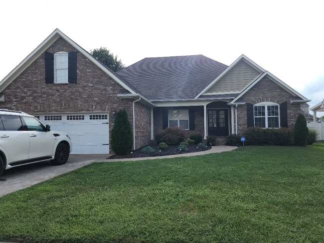 Building Photo - 2607 Avondale Dr