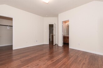 Building Photo - 5610 Amelia Plantation Dr