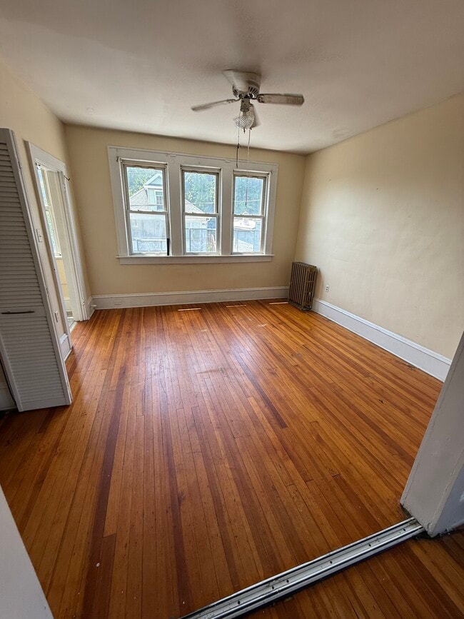 Building Photo - 914 W Lackawanna Ave