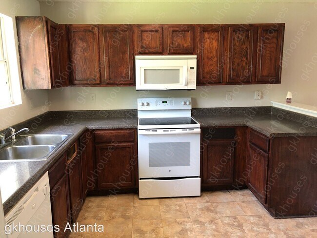 Foto del edificio - 3 br, 2.5 bath House - 156 Evergreen Dr