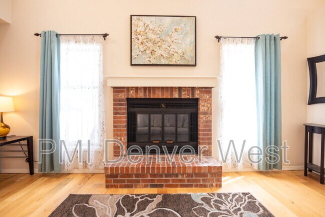 Foto del edificio - 16821 E Hialeah Ave