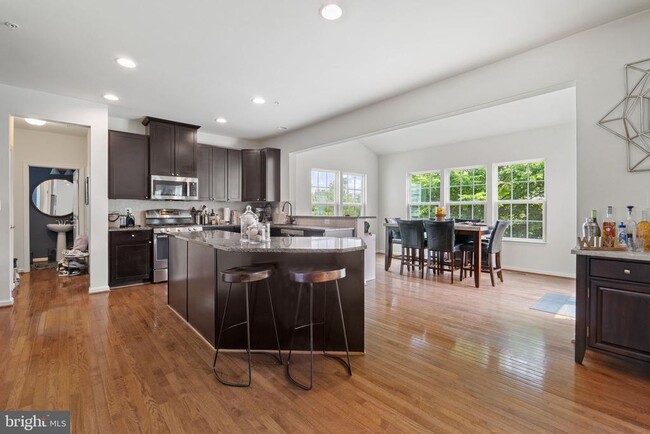 Foto del edificio - 2905 St Marys View Rd