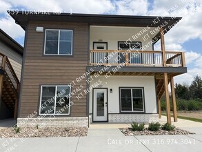 Building Photo - 359 Turnpike Rd