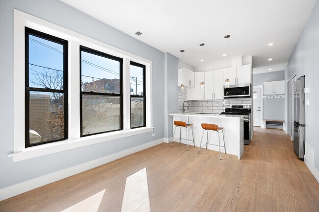 Foto del edificio - 2523 W Winona St