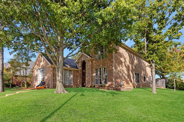 Building Photo - 2009 Walnut Hill Dr