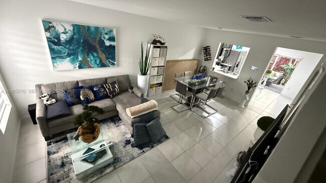 Foto del edificio - 440 NE 4th Terrace