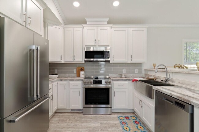 Foto del edificio - 2 Bedroom/ 2 Bath Mobile Home $1950/ Month - Santa Rosa Beach , Florida 32439