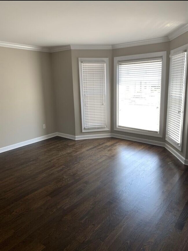 Foto del edificio - 3421 Golf Club Ln