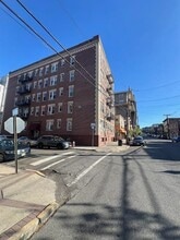 Building Photo - 104 Westover Pl