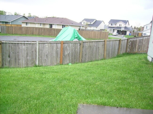 Building Photo - 16229 Prairie Creek Loop SE