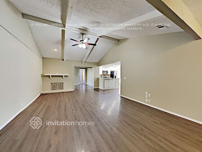 Building Photo - 3200 Whisper Wood Ct