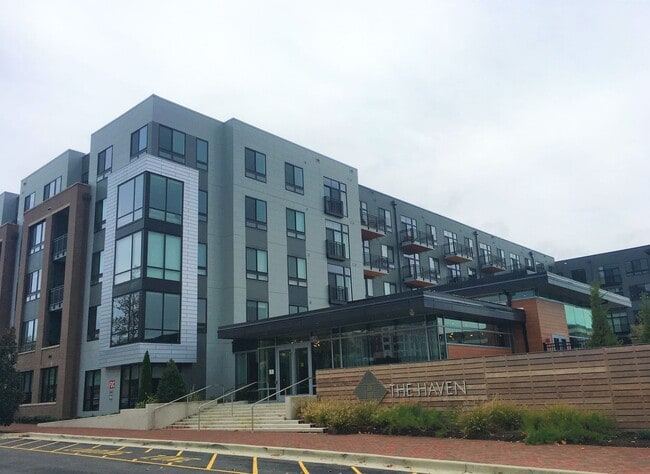 Gorgeous 2 Bedroom Condo in Oxon Hill! - Gorgeous 2 Bedroom Condo in Oxon Hill!