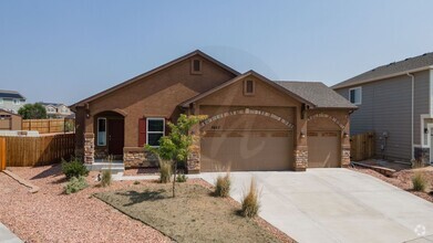 Building Photo - 7637 Cat Tail Creek Dr