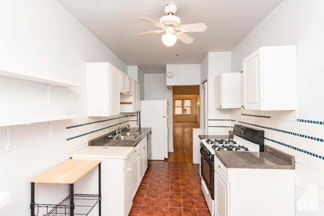 Foto del edificio - 2250 N Burling St