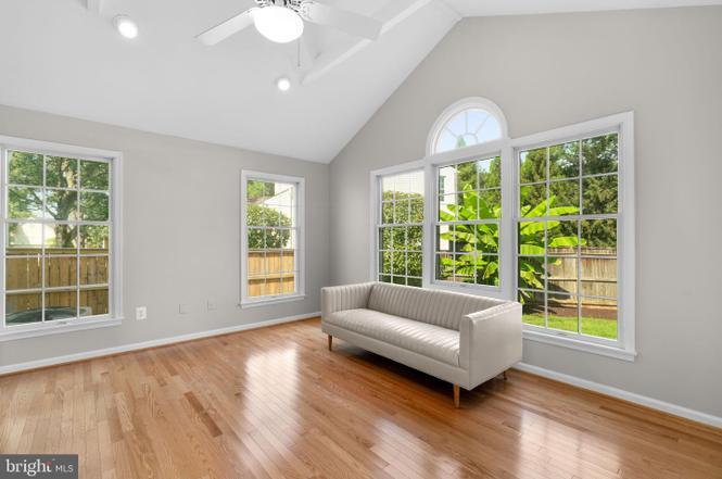 Foto principal - 19 Saddleview Ct