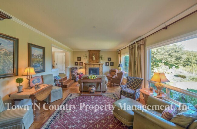 Building Photo - Spacious San Benancio Estate on Over 1 Acre with Workshop, RV Parking & Pasture Area