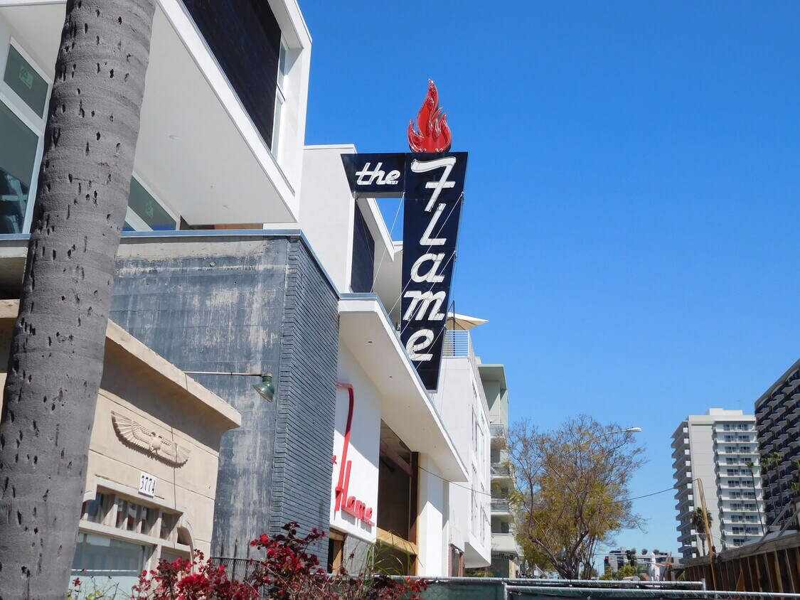 Foto principal - 3772 Park Blvd