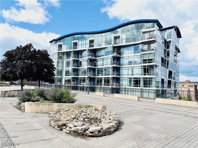 Foto del edificio - 1237 Washington Ave