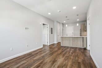 Building Photo - Onyx