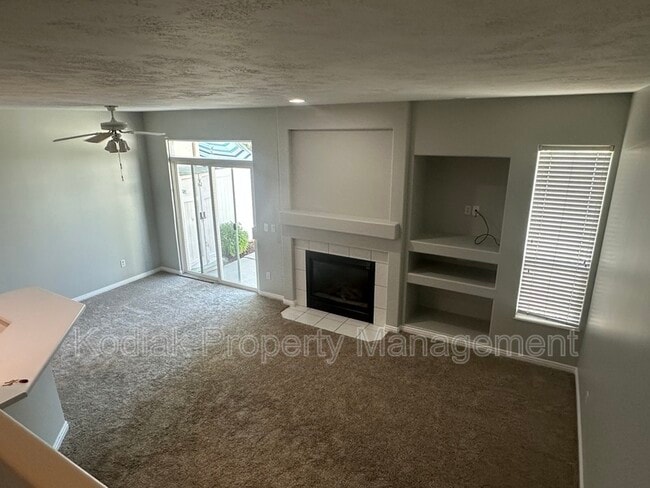 Building Photo - 1211 Sienna Way