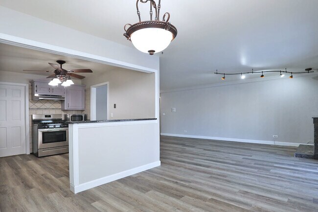 Foto del edificio - 236 Deerpath Ct