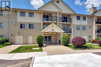 Building Photo - 733 Deveron Crescent