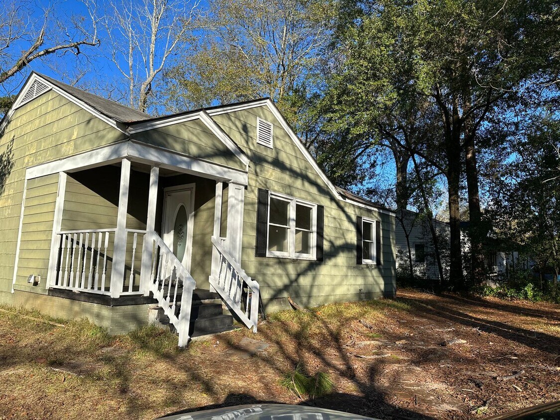 Primary Photo - 1315 10th Ave