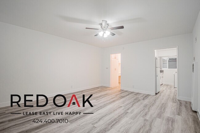 Building Photo - 251 Loma Dr