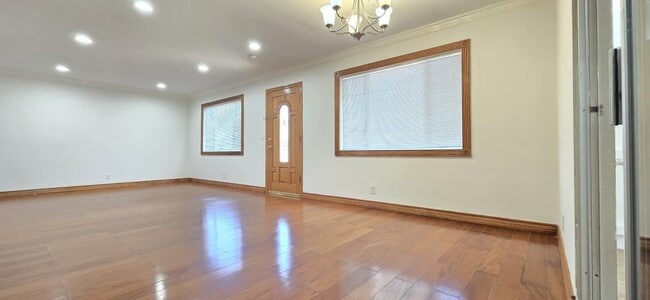 Photo - 700 E Angeleno Ave House
