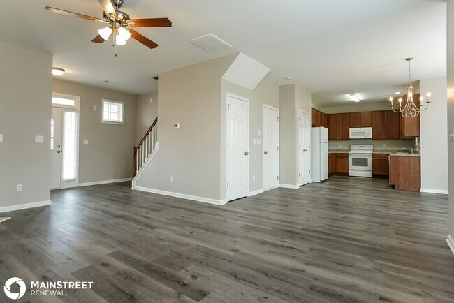 Building Photo - 208 Haywood Ln, Clayton, NC 27527