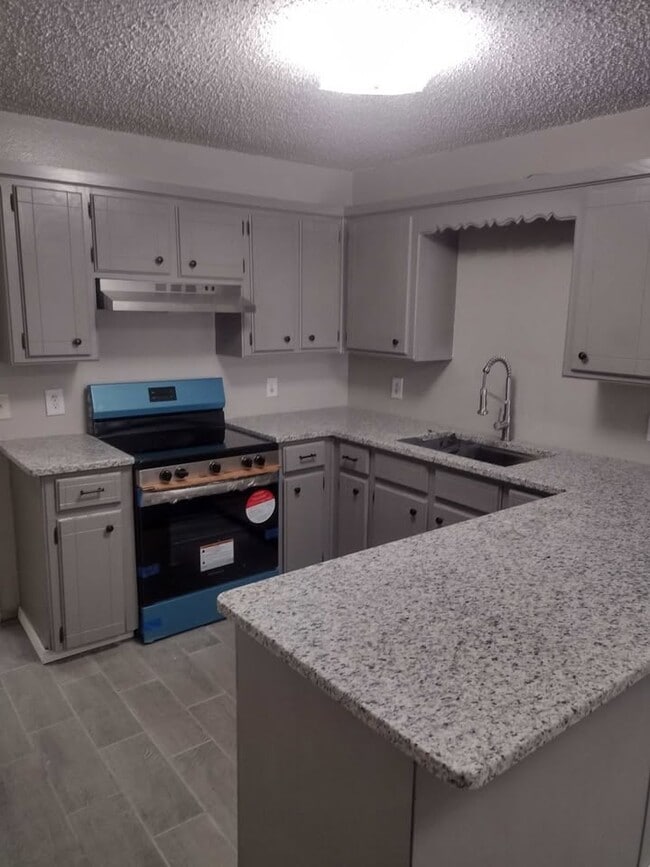 Building Photo - 8322 El Cerrito Dr