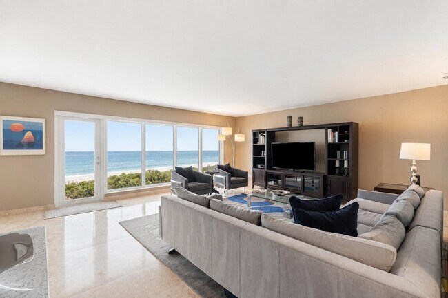 Foto del edificio - 4301 N Ocean Blvd