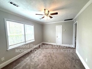 Building Photo - 217 N Virginia Ave