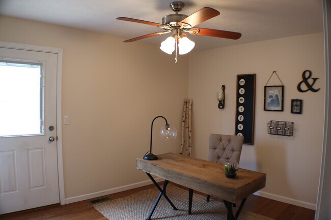 Foto del edificio - 34 Sugar Maple Ln