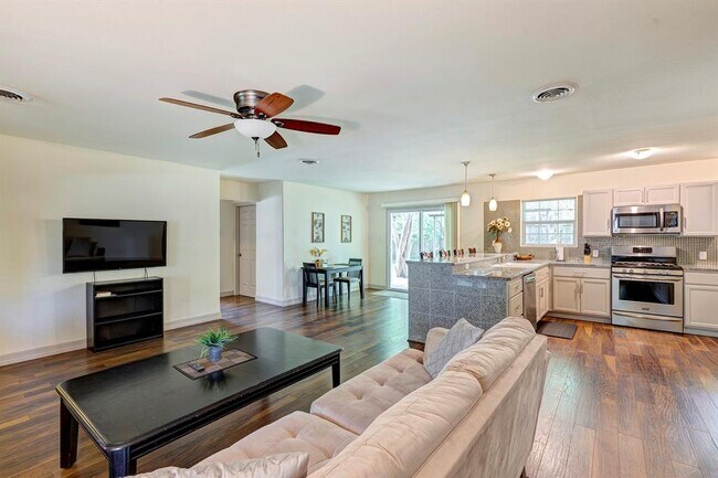 Building Photo - 4109 Lymbar Dr