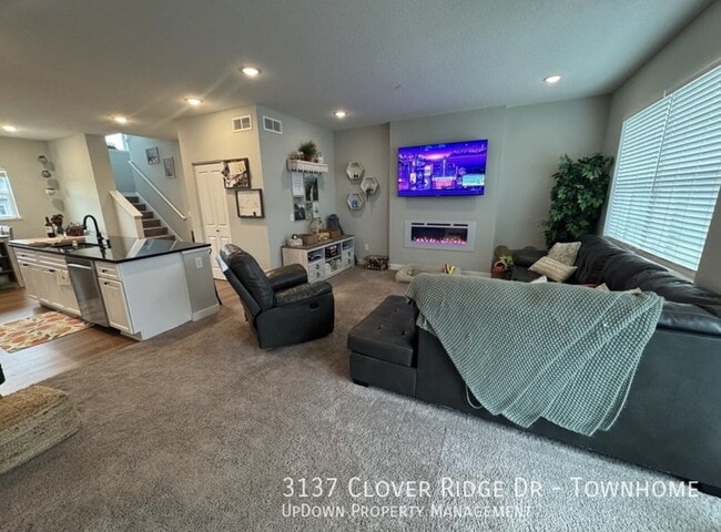 Foto del edificio - 3137 Clover Ridge Dr