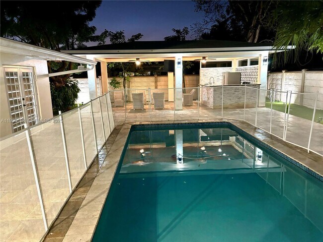 Foto del edificio - 18632 SW 93rd Ct