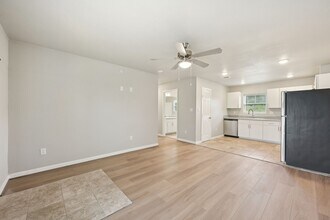 Building Photo - 278 Plez Morgan