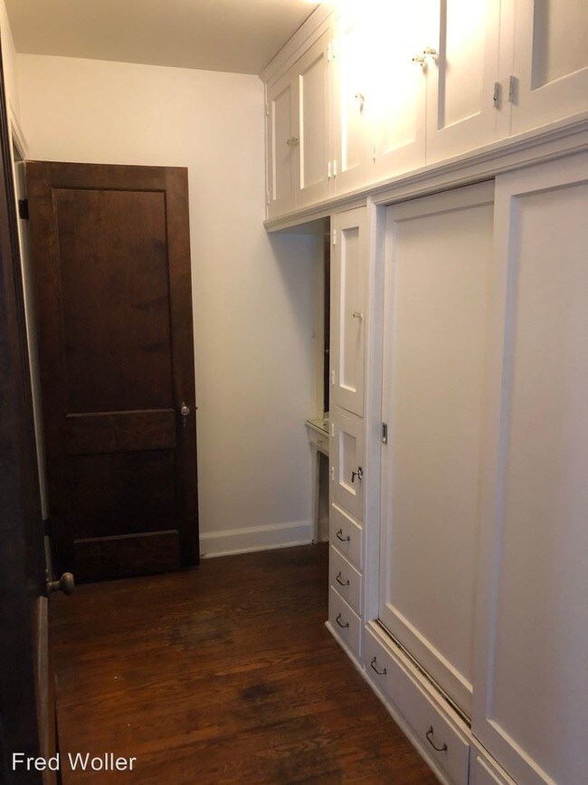Building Photo - 1 br, 1 bath Apartment - 2720 11th Ave. 1
