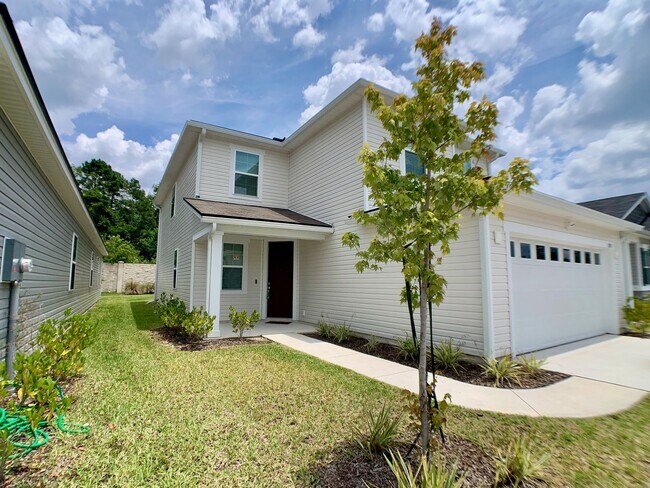 Foto del edificio - 7032 Red Timber Rd