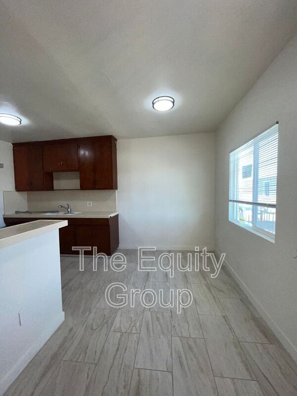 Foto del edificio - 830 Davis St