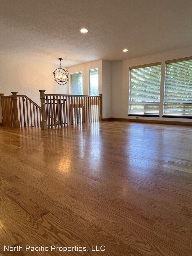Building Photo - 5 br, 3 bath House - 2315 SW 118th Ct.
