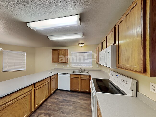 Foto del edificio - 11468 River Run Pky