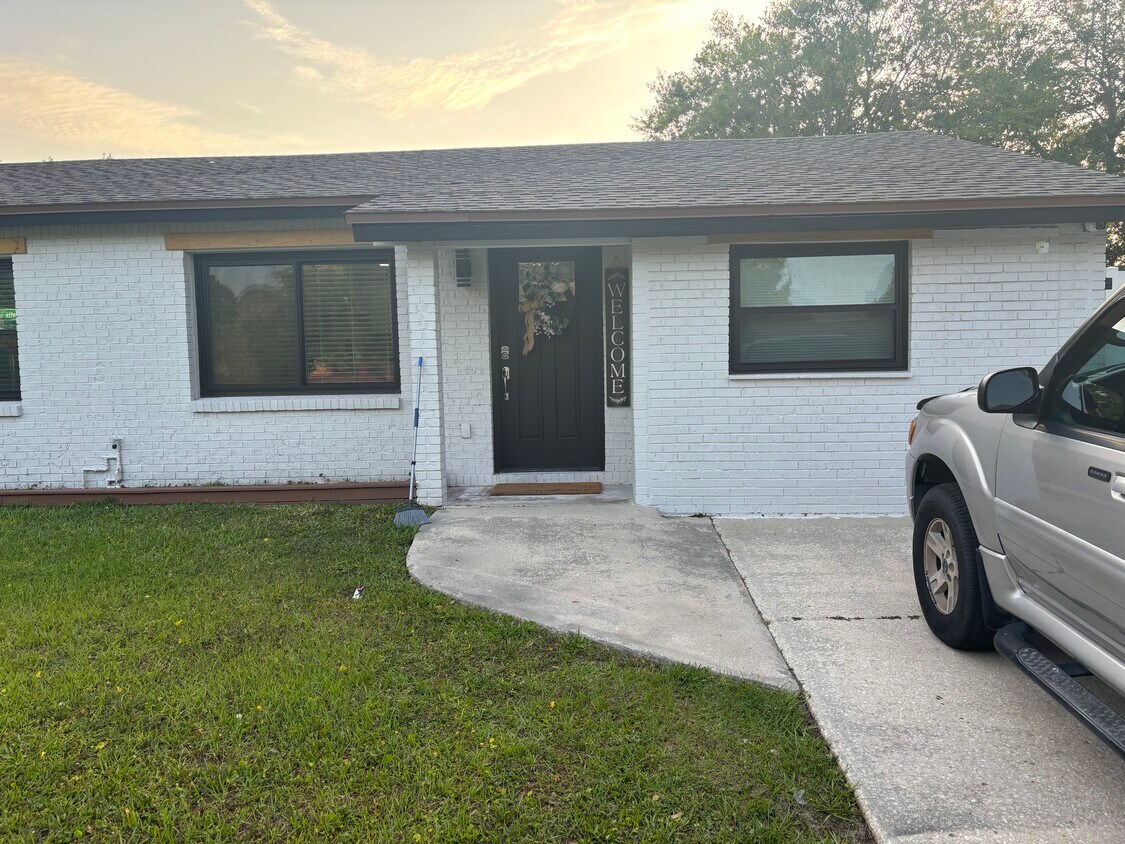 Primary Photo - 5299 Lanette St