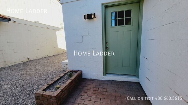 Foto del edificio - 4907 W Crocus Dr