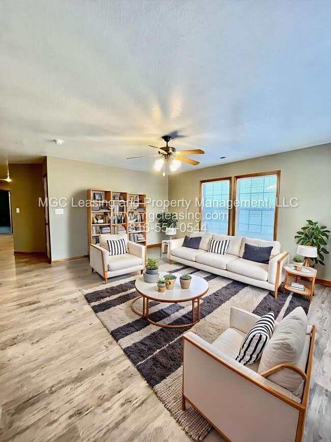 Foto del edificio - 706 Meadow Ct