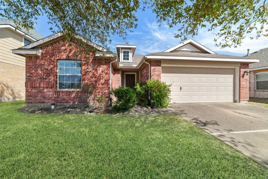 Foto principal - 13907 Early Dew Ct