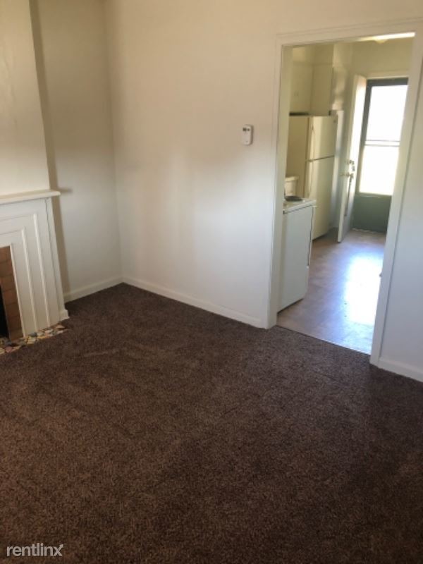 Building Photo - 1 br, 1 bath Apartment - 2426 E Harry